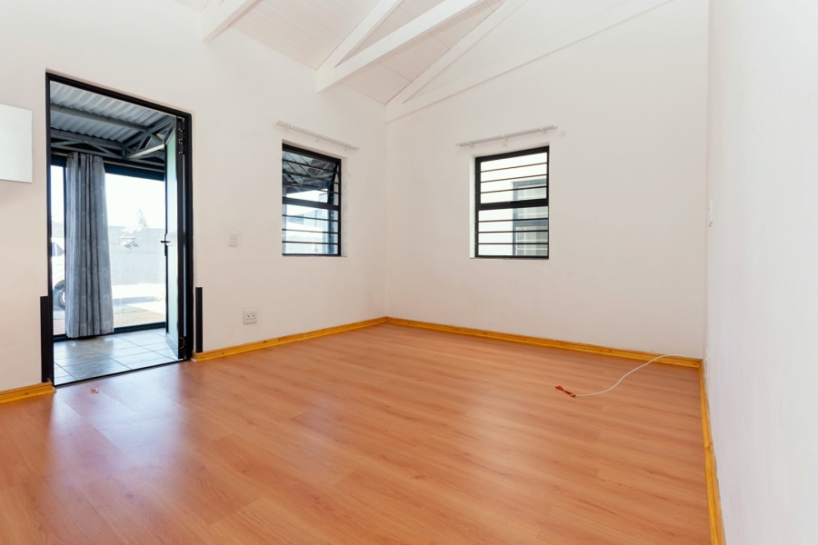 2 Bedroom Property for Sale in Velddrif Western Cape